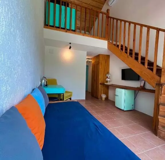 Fotos del hotel Yonca Lodge:  25