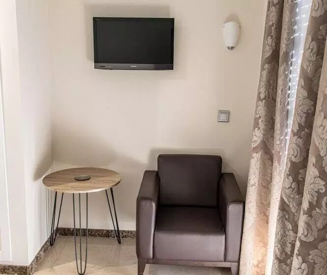 Fotos del hotel Sevilla:  18