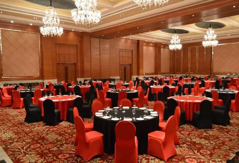 Fotos del hotel The Lalit Jaipur:  15