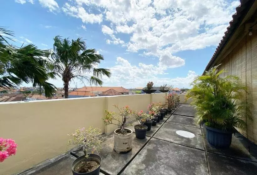 Fotos del hotel Nirwana Suites:  8