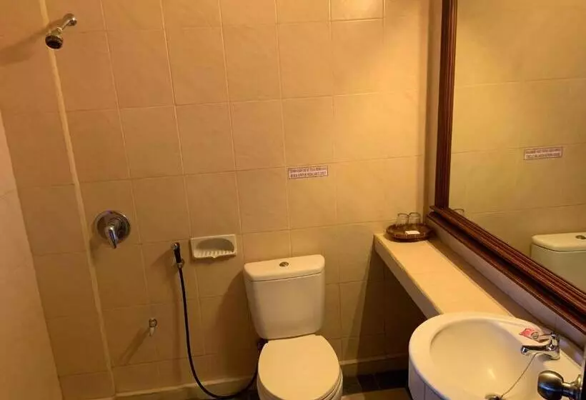 Fotos del hotel Nirwana Suites:  5