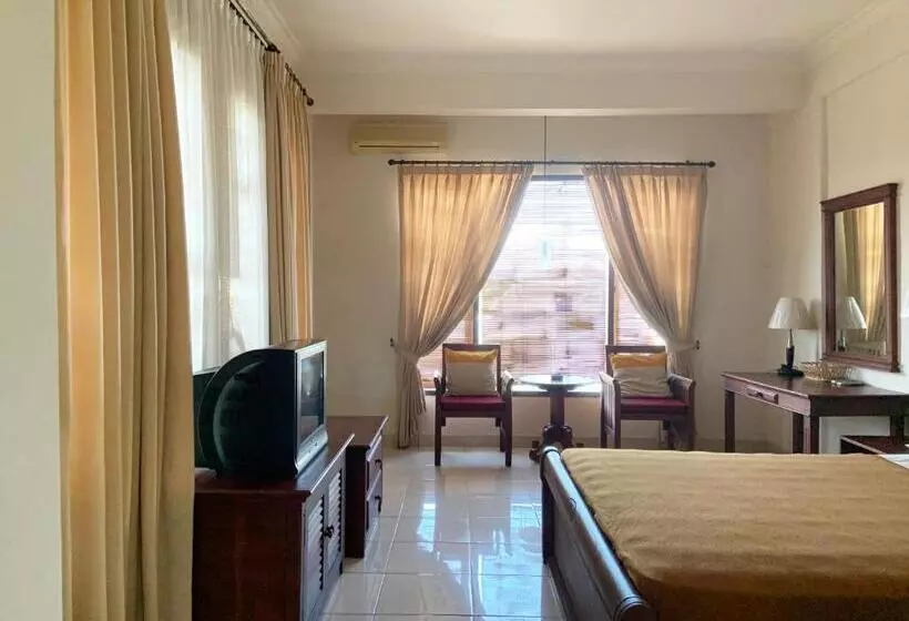 Fotos del hotel Nirwana Suites:  13