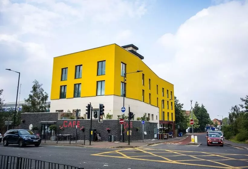 Abbey Point Cafe And B&b