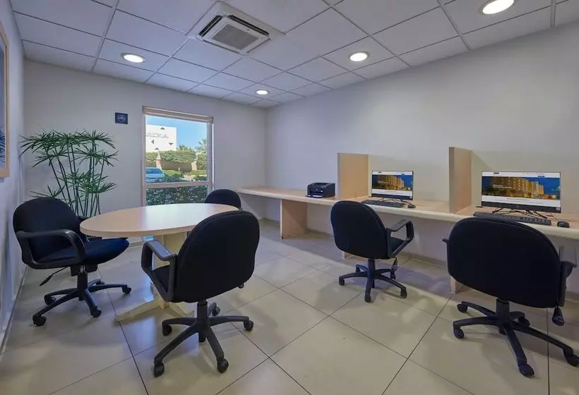 Fotos del hotel City Express Manzanillo:  15