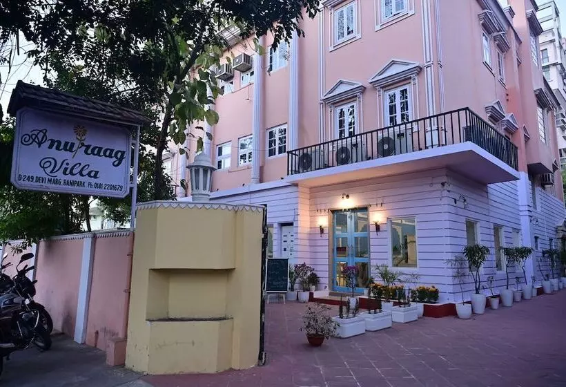 Anuraag Villa