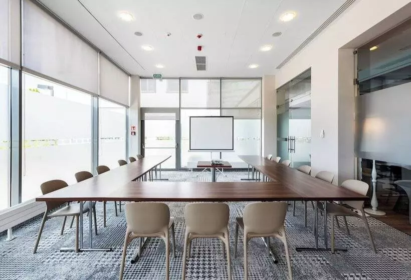 Fotos del hotel Holiday Inn Express Warsaw Airport:  5