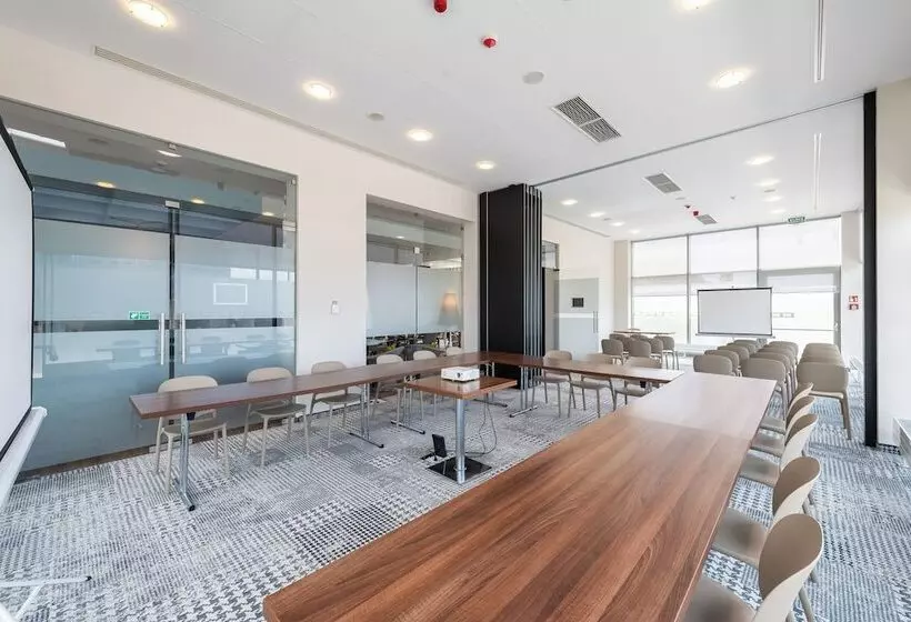 Fotos del hotel Holiday Inn Express Warsaw Airport:  10