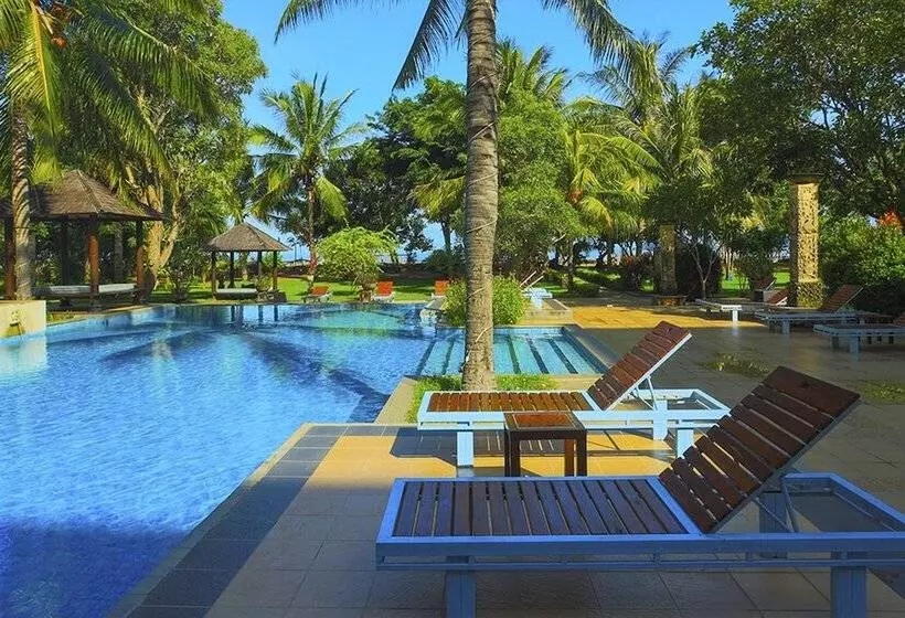 Fotos del hotel The Jayakarta Suites Komodo Flores:  2