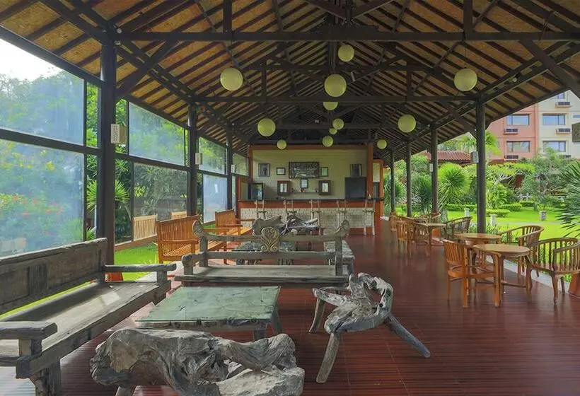 Fotos del hotel The Jayakarta Suites Komodo Flores:  16