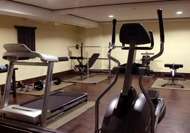 Fotos del hotel The Jayakarta Suites Komodo Flores:  3