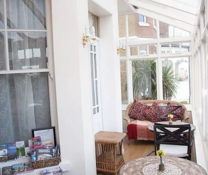 Fotos del hotel The Langtons Bed & Breakfast:  23