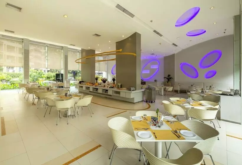 Fotos del hotel Kohinoor Elite:  4