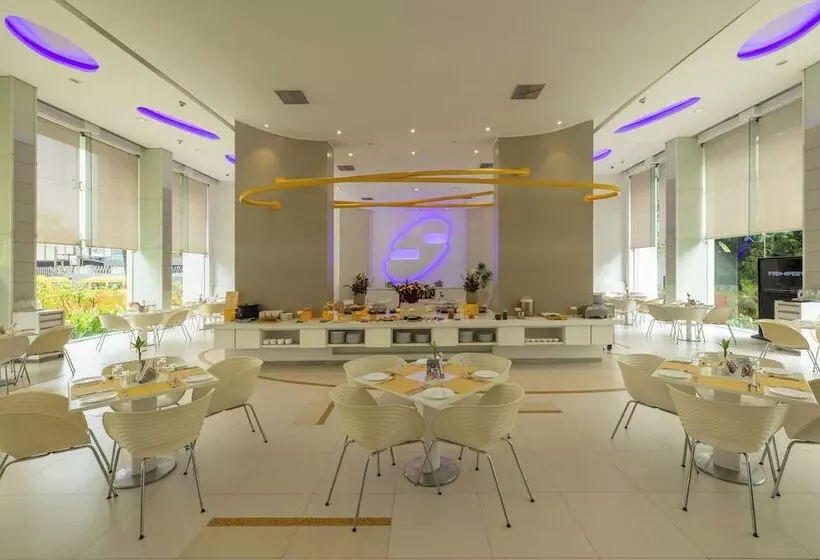 Fotos del hotel Kohinoor Elite:  25