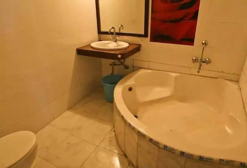 Fotos del hotel Punnu International:  11