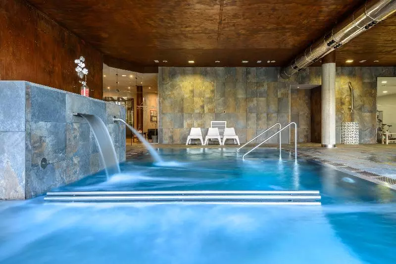 Fotos del hotel Spa Aguas De Los Mallos:  19