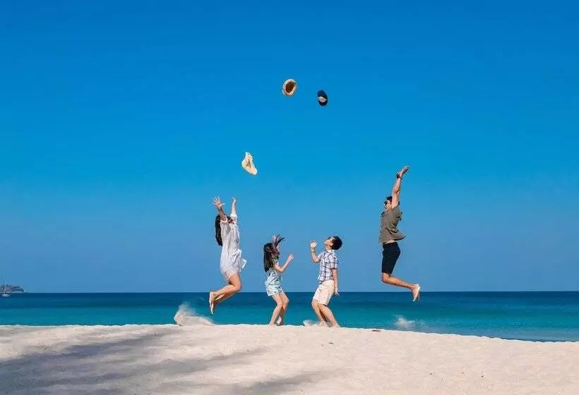 Fotos del hotel Holiday Inn Express Phuket Patong Beach Central, An Ihg:  3