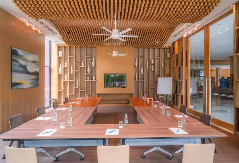 Fotos del hotel Holiday Inn Express Phuket Patong Beach Central, An Ihg:  5