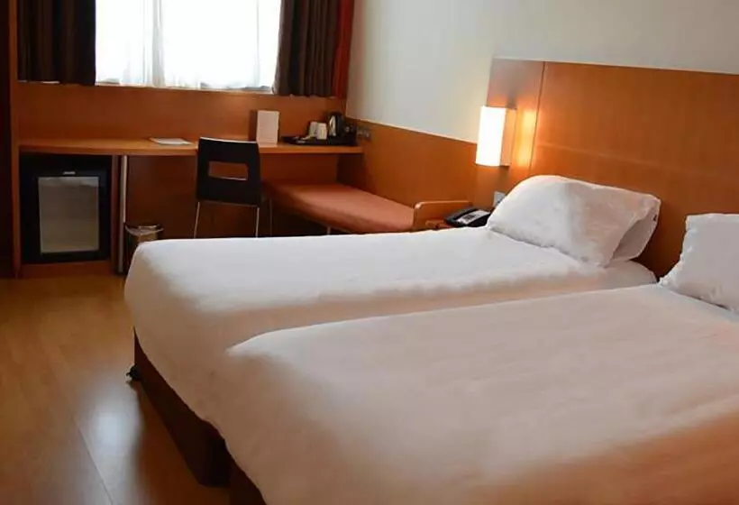 Fotos del hotel Ibis Abu Dhabi Gate:  12