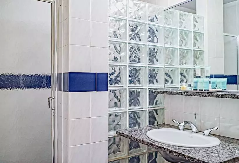 Fotos del hotel Chelsea Pines Inn:  12