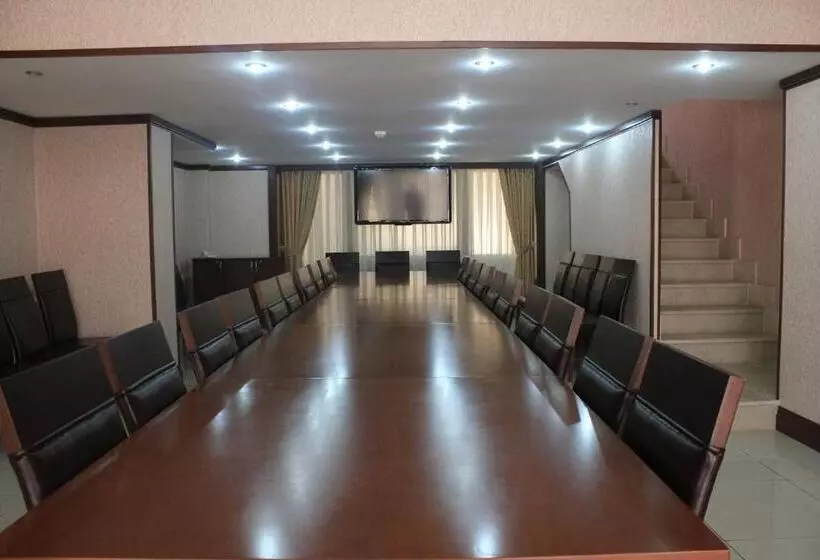 Fotos del hotel Alp Inn Hotel:  13