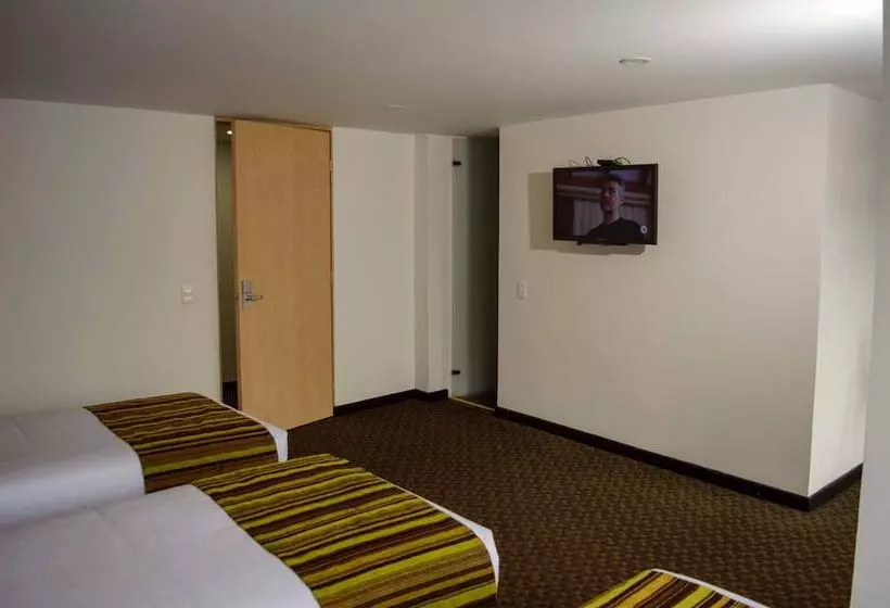 Fotos del hotel Confort 80 Castellana:  16