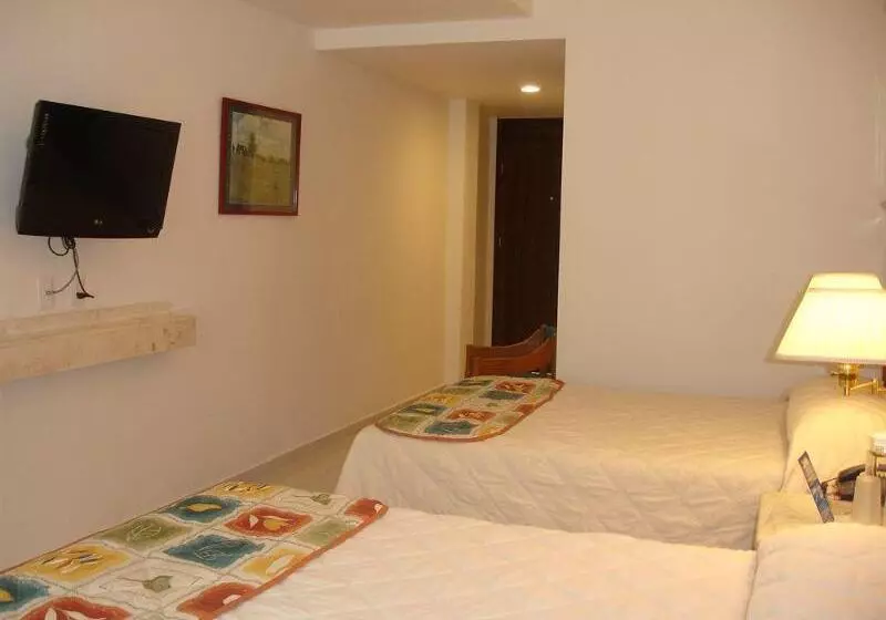 Fotos del hotel Y Suites Nader:  7