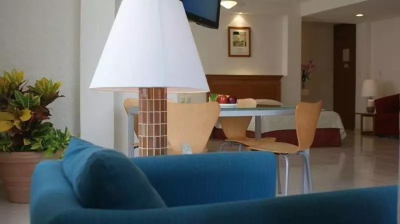 Fotos del hotel Y Suites Nader:  13