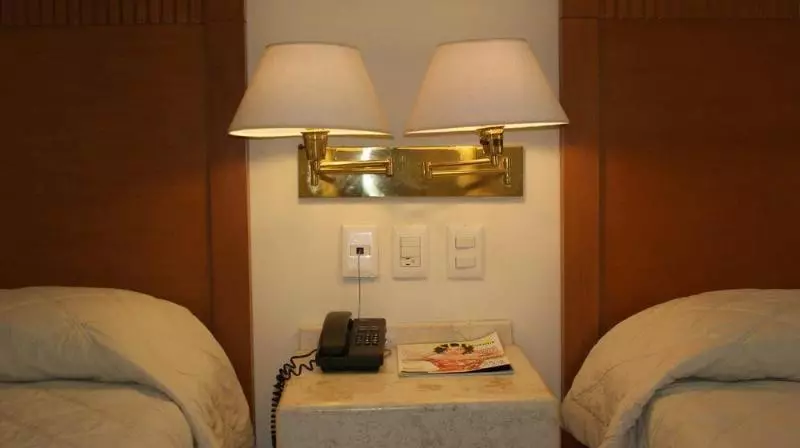 Fotos del hotel Y Suites Nader:  11