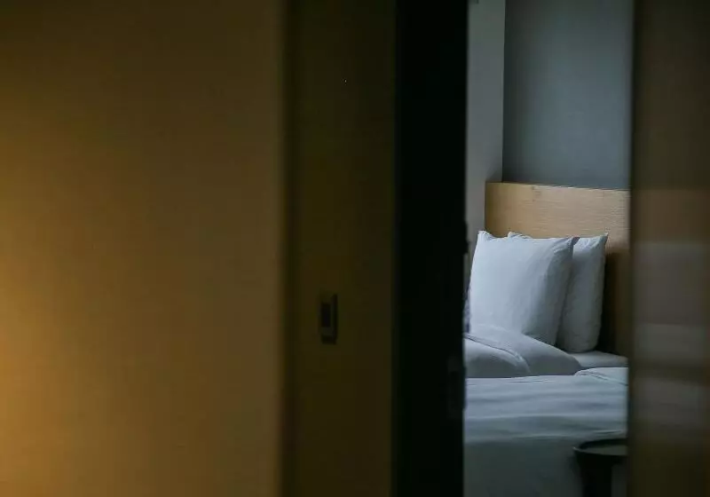 Royal Inn Taipei Linsen  Huashan 1914 Creative Park