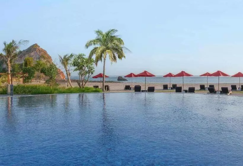 Pullman Lombok Mandalika Beach Resort