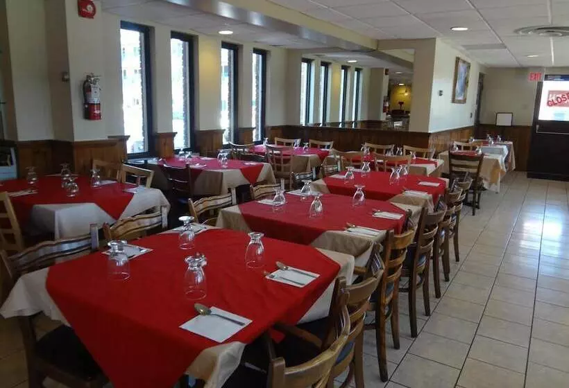 Fotos del hotel Empress Inn And Suites By The Falls:  8