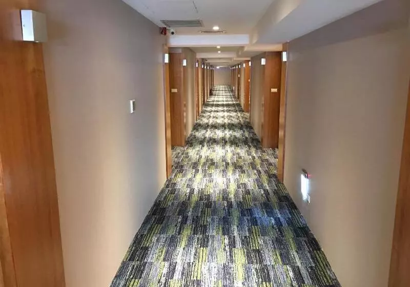 Click Hotel – Taipei Main Station Branch