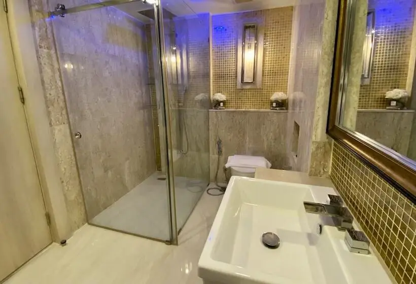 Fotos del hotel Centara Grand Phratamnak Pattaya:  24