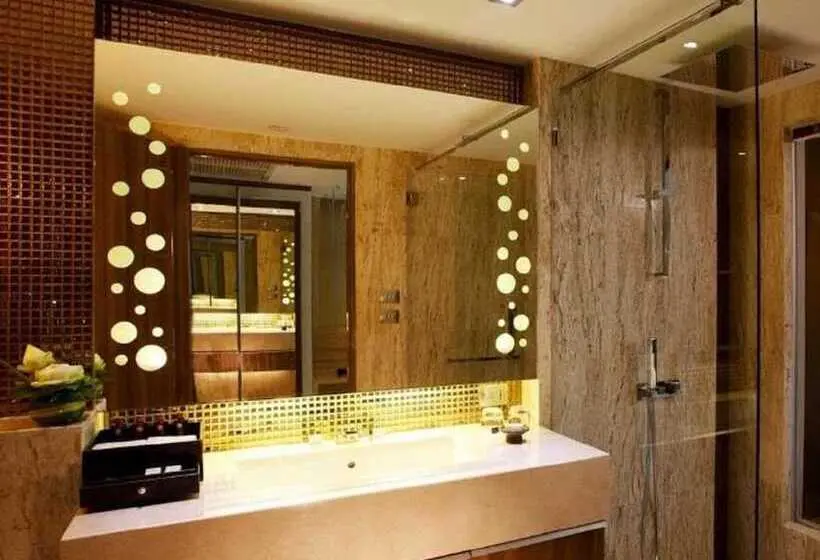 Fotos del hotel Centara Grand Phratamnak Pattaya:  19