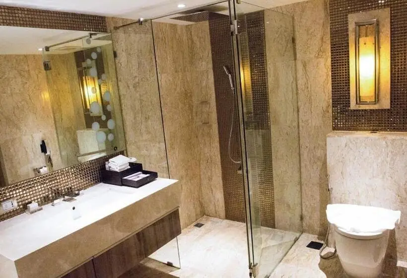 Fotos del hotel Centara Grand Phratamnak Pattaya:  23