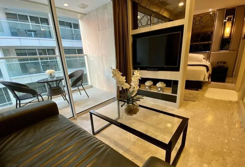 Fotos del hotel Centara Grand Phratamnak Pattaya:  16