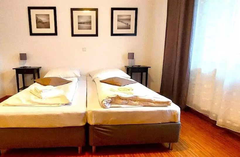 Fotos del hotel Messeschlaf:  13