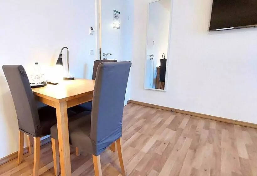 Fotos del hotel Messeschlaf:  23