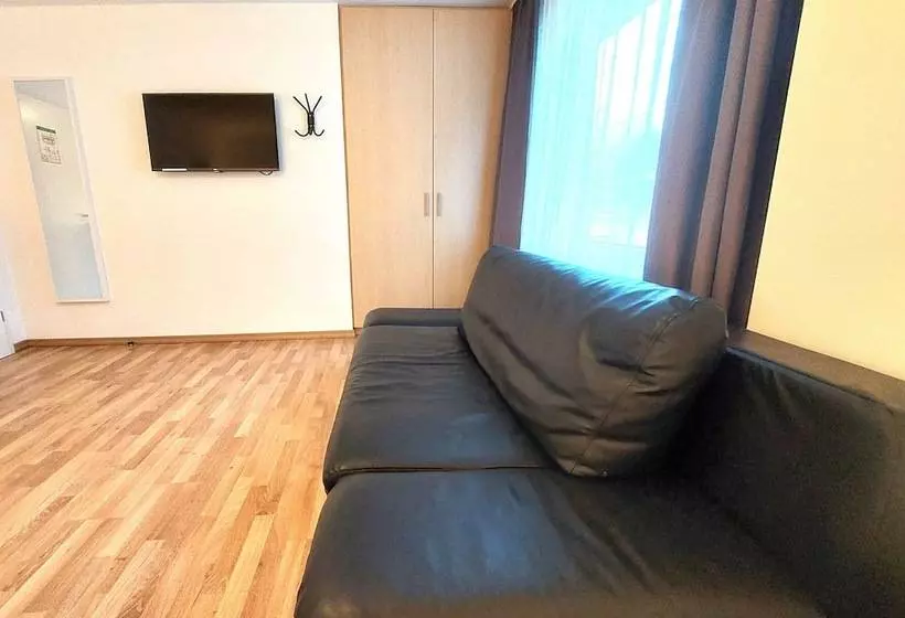 Fotos del hotel Messeschlaf:  24