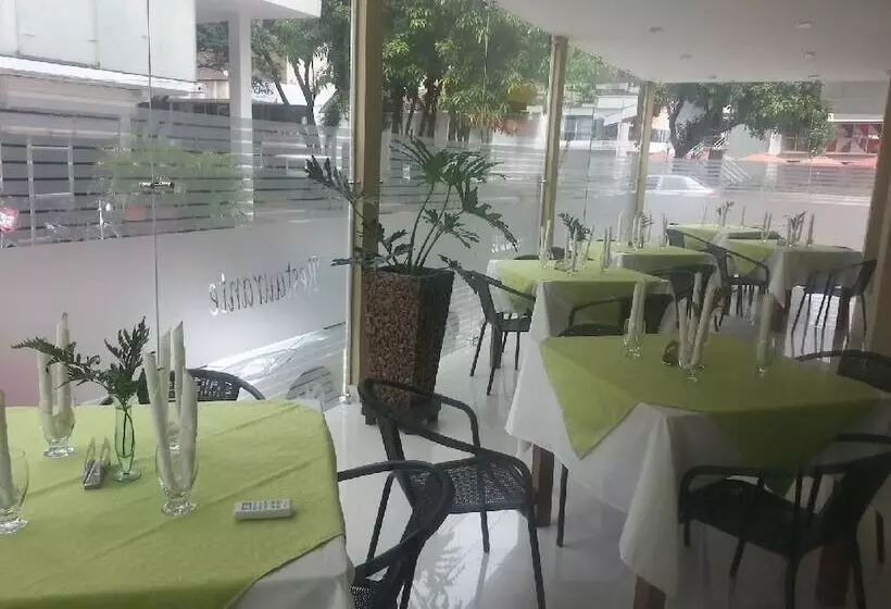 Fotos del hotel Six Avenue:  4