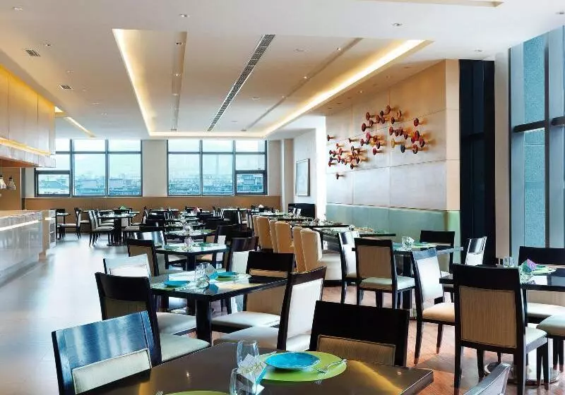 Fotos del hotel Aloft Dalian:  5