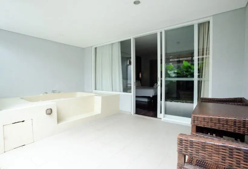 Fotos del hotel Swiss-belresort Watu Jimbar:  15