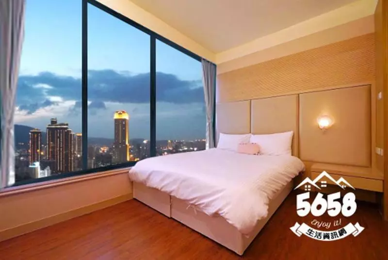 Uptown 85 Service Apartment