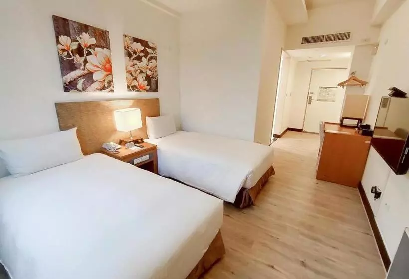 Fotos del hotel Garden Education Culture:  15