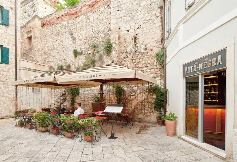 Fotos del hotel Marmont Heritage Hotel - Adults Only:  5