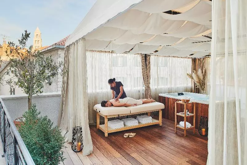 Fotos del hotel Marmont Heritage Hotel - Adults Only:  17