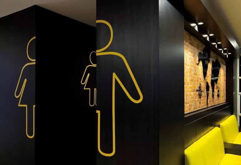 Fotos del hotel Collection O 17  Btc Bandung:  3