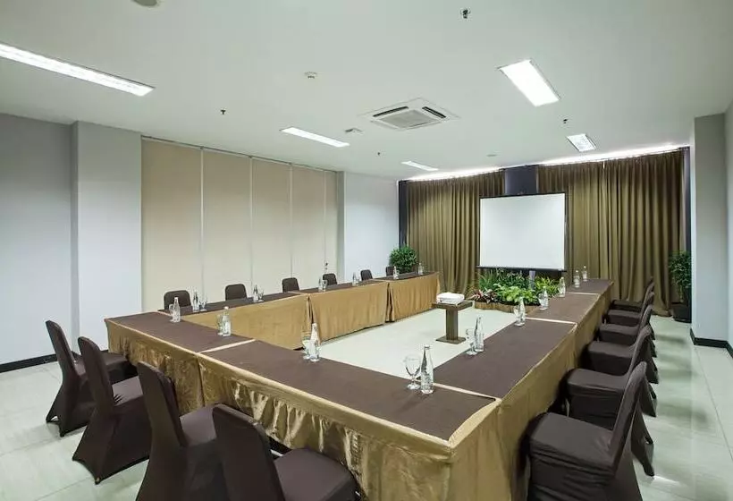 Fotos del hotel Collection O 17  Btc Bandung:  10