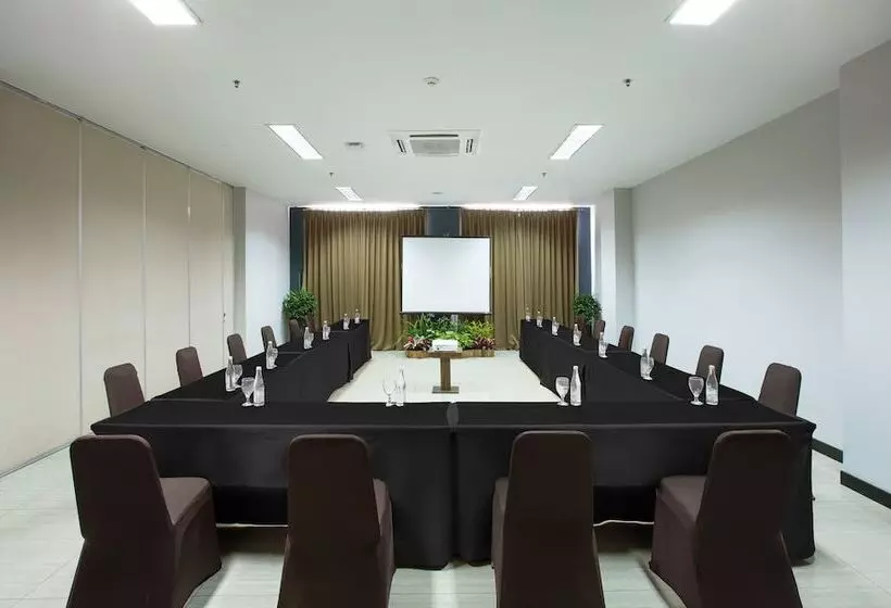 Fotos del hotel Collection O 17  Btc Bandung:  14