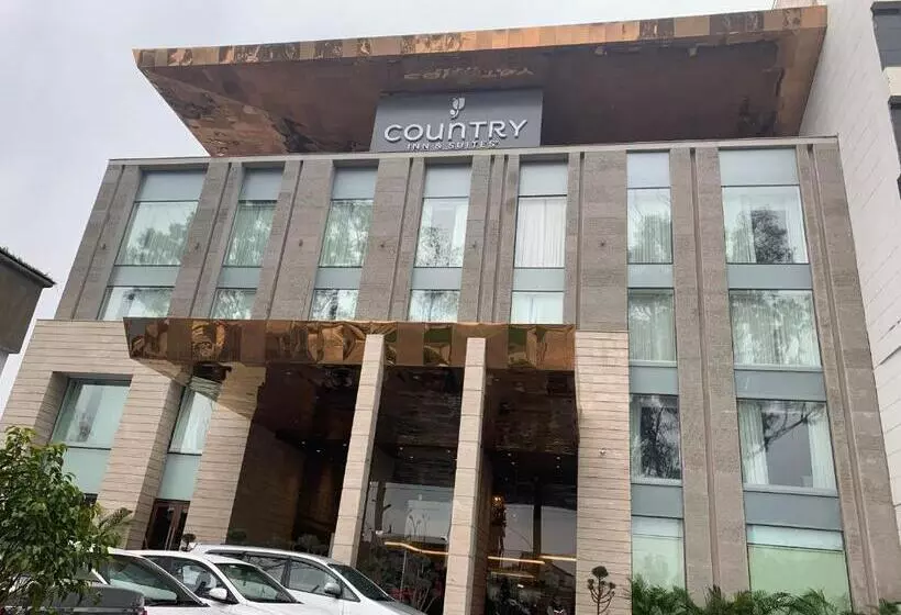 Fotos del hotel Country Inn & Suites By Radisson Chandigarh Zirakpur:  18